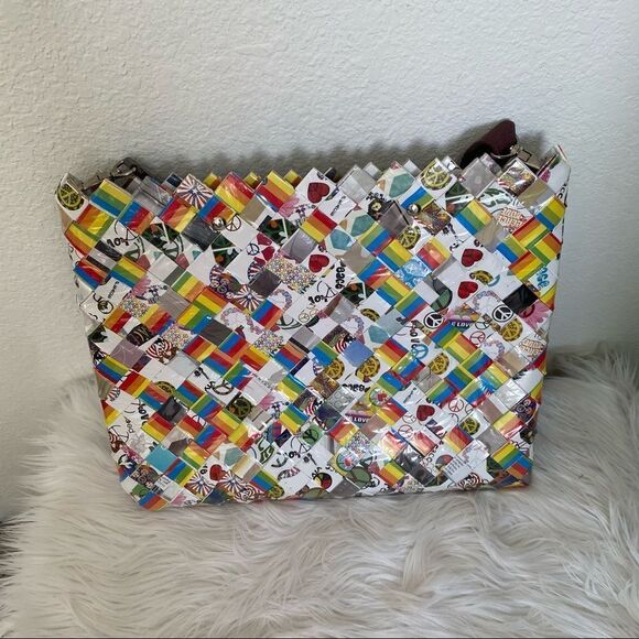 Nahui Ollin Peace Print Wrapper Woven Multicolored Crossbody Shoulder Bag - Picture 4 of 9